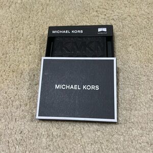 Michael Kors Men’s wallet (Black)